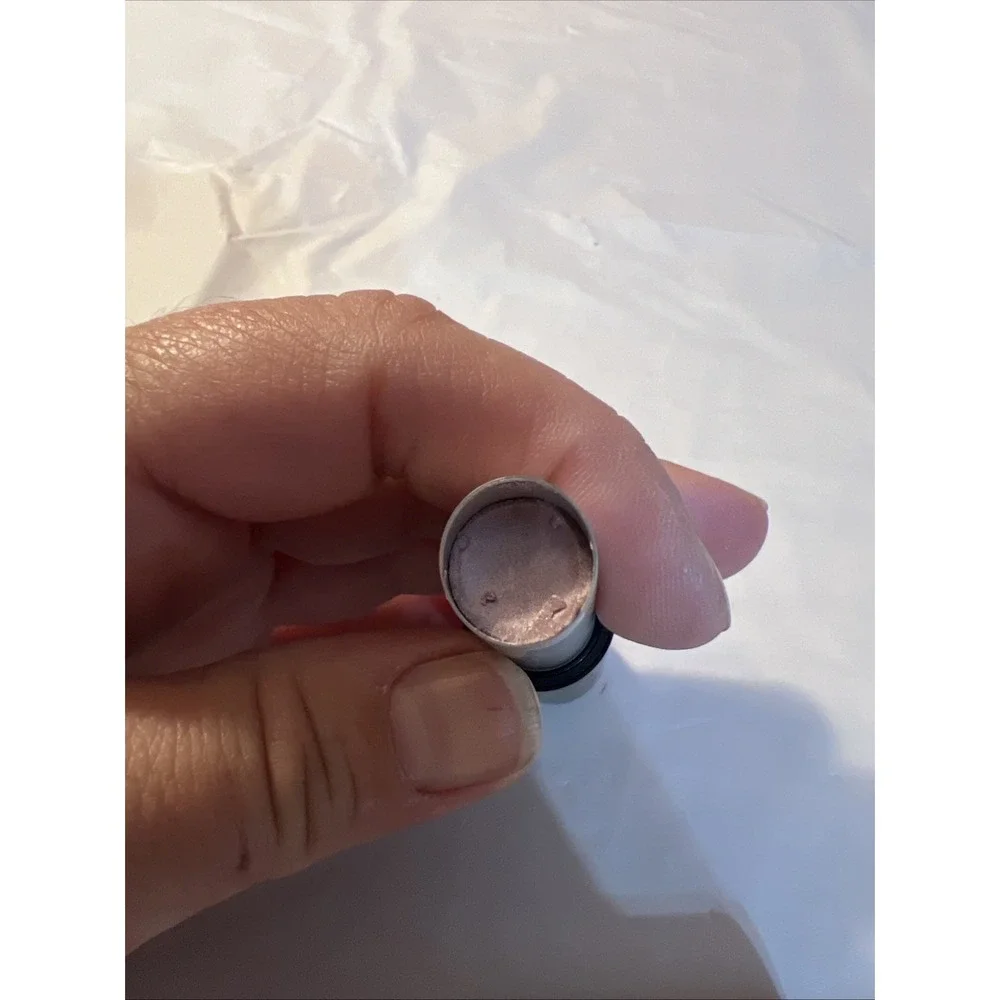 au naturale Creme Shadow Kiwi